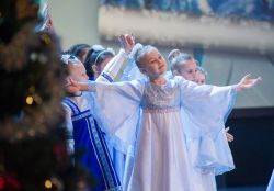 Воспитанники детского центра «Знамение» участвовали в праздничных Рождественских концертах