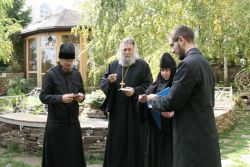 Обитель посетили священники РПЦЗ