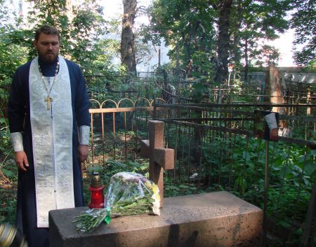 В день памяти преподобного Исаакия Оптинского на Никитском кладбище, 2019, сентябрь, 9